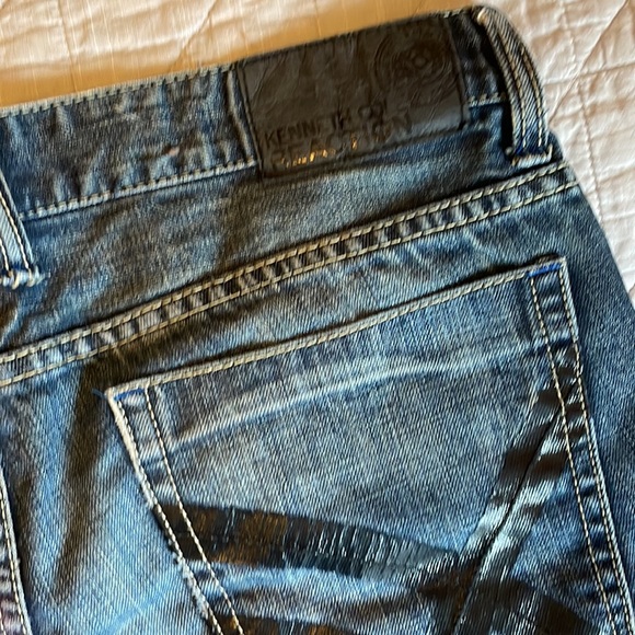 Used Kenneth Cole bootcut jeans - Picture 4 of 4